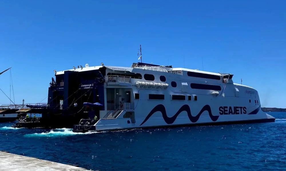 Seajets: Προσφέρει ταχύπλοο για μεταφορά βρεφών και παιδιών από τη Γάζα
